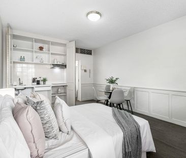 North Facing Exhibition Mews - Photo 2