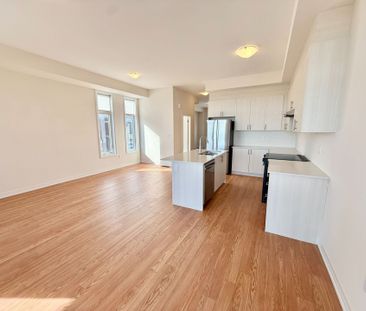 For Lease - 17 Norman Fleming Lane, Richmond Hill, Ontario - Photo 4