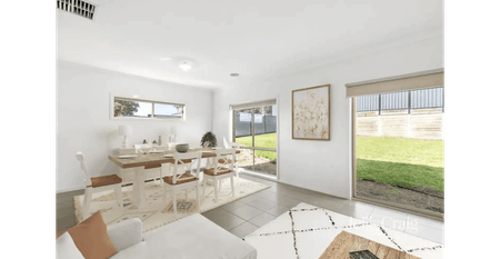 Modern Four-Bedroom Living with Space to Entertain - Photo 2