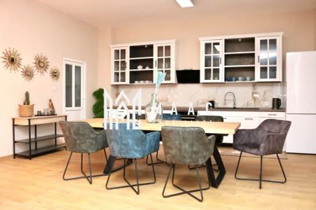Apartament 4 camere | 2 bai | Modern | Curte | Central - Fotografie 3