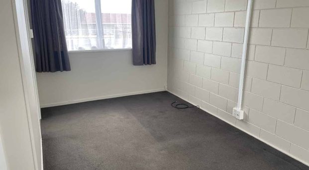 Tidy Studio Unit Close to Town - Photo 1