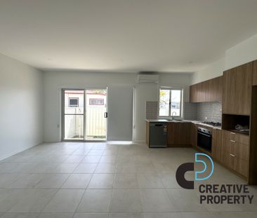 New Townhouse In Centre of Mayfield - Photo 4