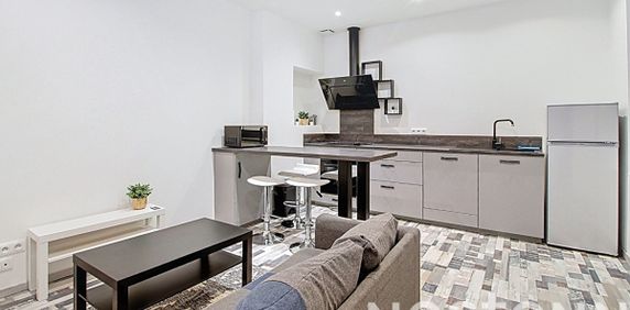 À LOUER - A DRAGUIGNAN APPARTEMENT DE 31,99 m2 - Photo 2