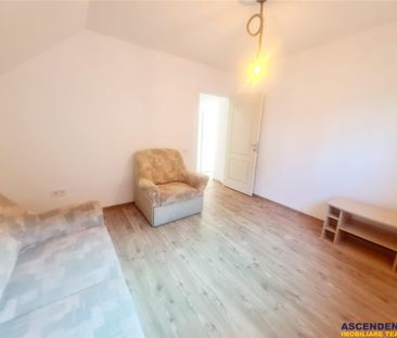 Casa noua, eleganta, la prima , Sanpetru, Brasov - Fotografie 2