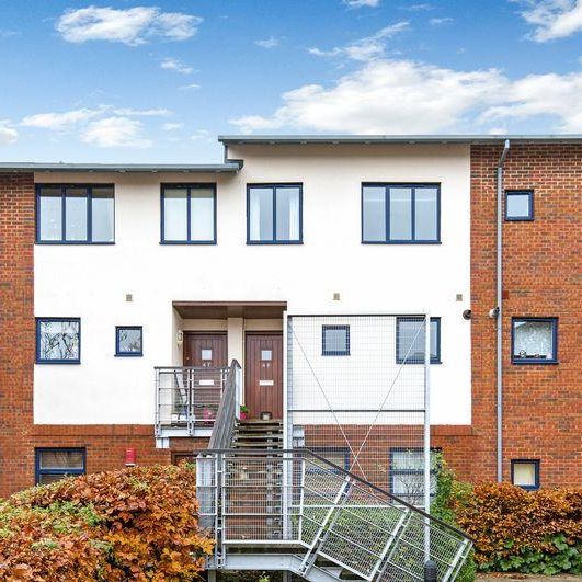 3 bedroom maisonette to rent - Photo 1