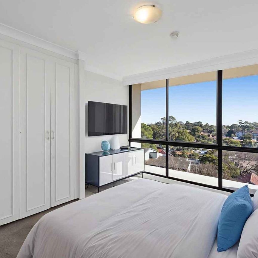 2-BEDROOM APARTMENT IN THE HEART OF STRATHFIELD! - Photo 1