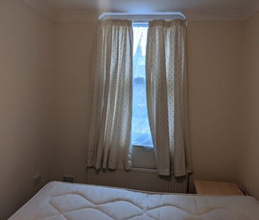 2 Bed Flat, Grosvenor Court, M16 - Photo 3