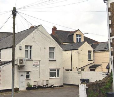 3 bedroom duplex to rent - Photo 4