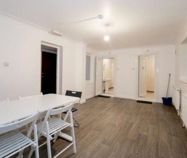 Room in a Shared House, Green Lane, IG3 - Photo 2