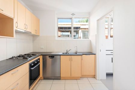 Sizeable first floor apartment moments from the village - Photo 4