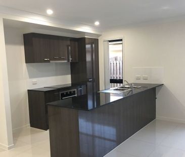 1/1 Swallowtail Street - Photo 5