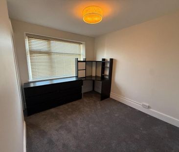 4 bedroom terraced house to rent - Photo 5