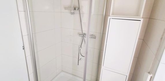 Schöne Garçonnière mit Einbauküche und Parkplatz in Salzburg-Parsch - Photo 2