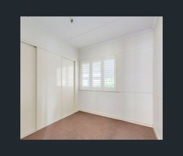 17 Mountridge St, Everton Park, Qld 4053 - Photo 2