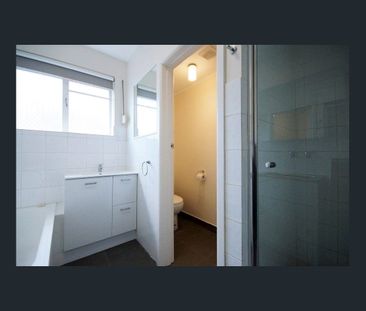 Cosy unit in the Heart of West Footscray! - Photo 4