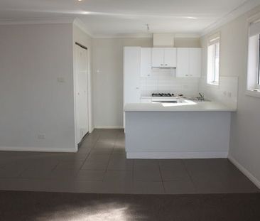 2/295 Sandgate Road - Photo 3