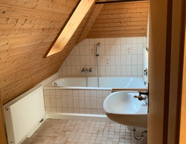 2 zimmer Dachgeschoss Wohnung - Photo 1