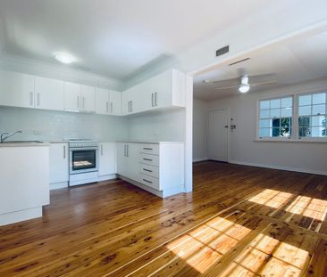 RENOVATED THREE BEDROOM HOME IN OXLEY VALE - Photo 3