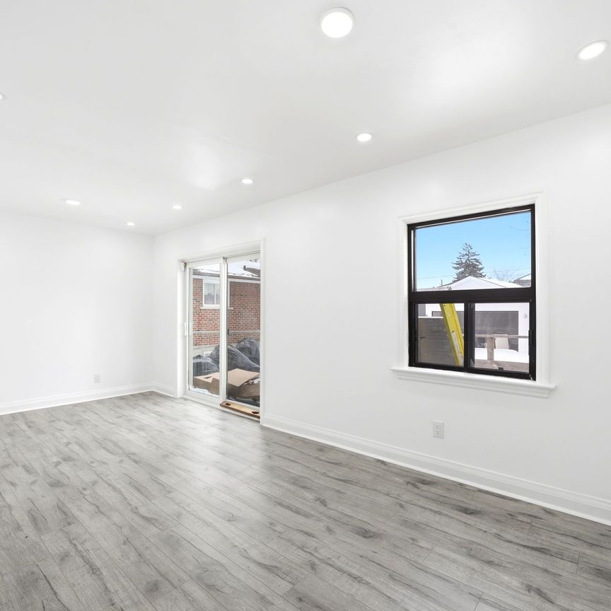 For Lease - 759 Midland Avenue, Toronto, Ontario - Photo 1