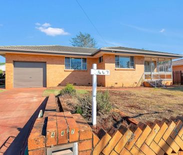 Updated 3-Bedroom Home – Walk to Usq & Kearneys Spring Park - Photo 5