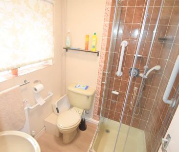 3 bedroom semi-detached house to rent - Photo 4