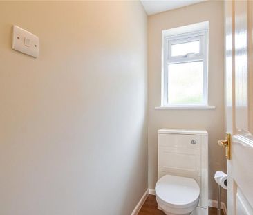 3 bedroom detached bungalow to rent - Photo 2