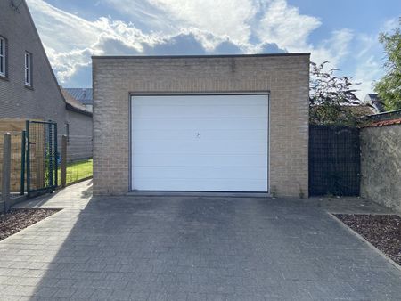 Ruime rijwoning met garage - Photo 3