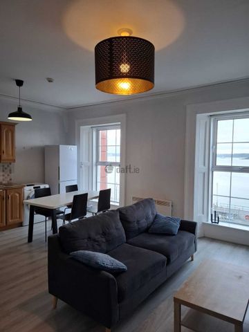 Apartment to rent in Cork, Cobh, Ballyvoloon - Photo 4