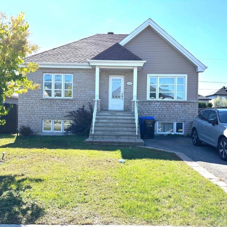 Maison à louer St-Janvier (haut maison avec bachelor) - Photo 1