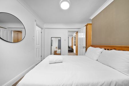 Southwick Street - Photo 5