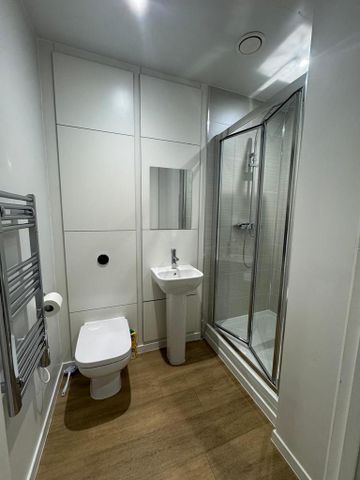 1 bedroom property to rent - Photo 4