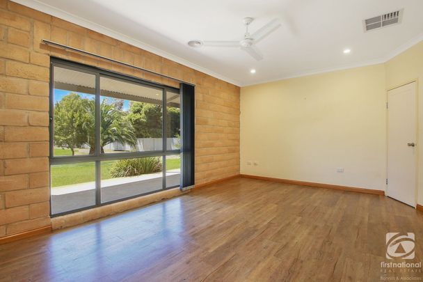 134 Bank Street, Howlong - Photo 1