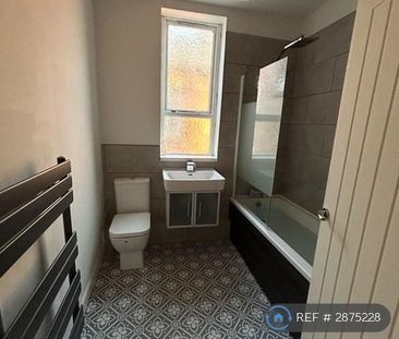3 bedroom terraced house to rent - Photo 6