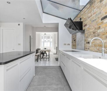 3 bedroom terraced house to rent - Photo 6