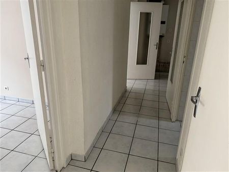 Location Appartement 4 pièces 66m² BEAUZAC 43590 - Photo 5
