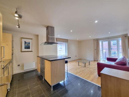 2 bedroom flat to rent - Photo 3