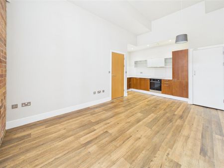2 bedroom Apartment to rent - Photo 2