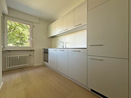 Erstvermietung nach Sanierung! 2.5-Zimmerwohnung in Muttenz - Photo 5