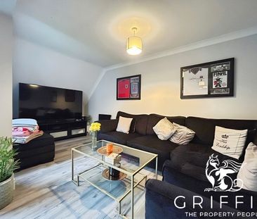 Woodstock Crescent, Laindon, Basildon, SS15 - Photo 1