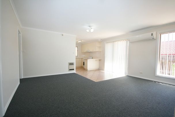 42B Maloney Street, Queanbeyan NSW 2620 - House For Rent | Domain - Photo 1