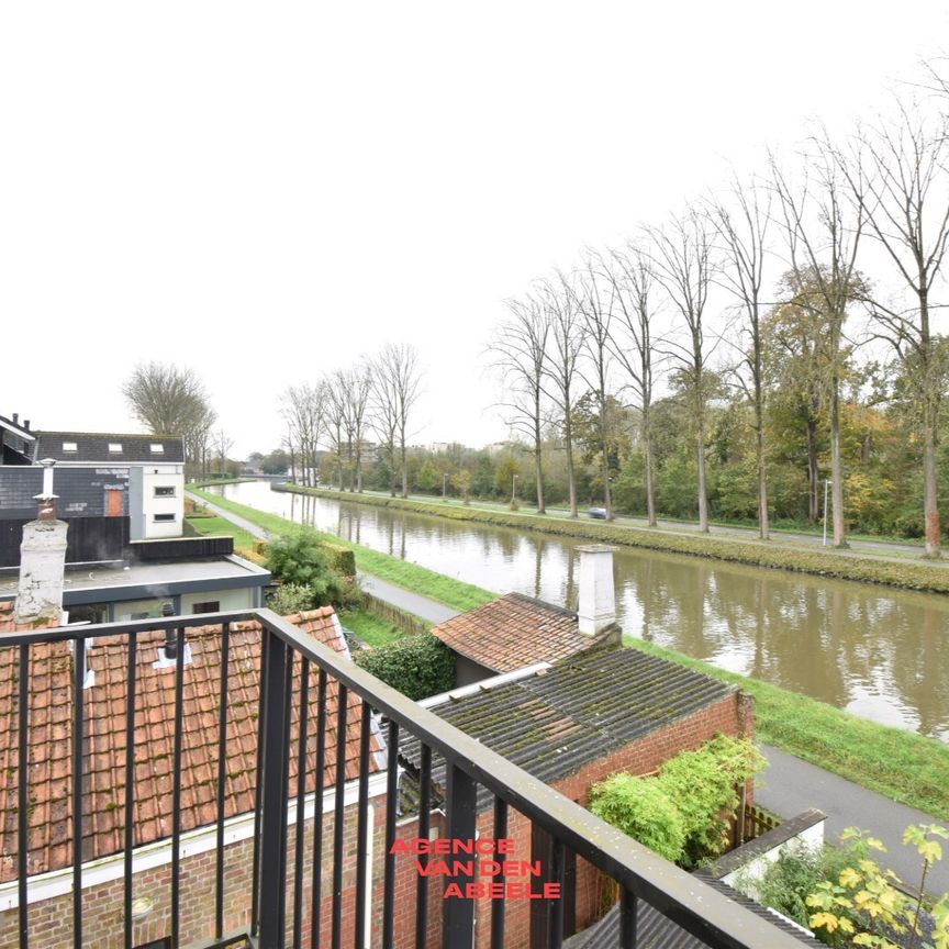 Vernieuwd appartement met 3 slaapkamers - Photo 1