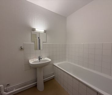 À louer à Amiens : F1 bis avec cave et parking - Photo 1