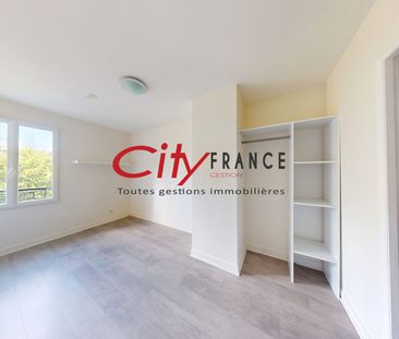 Location Maison 6 pièces 112m² VILLENNES SUR SEINE 78670 - Photo 2