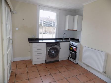 2 bedroom cottage to rent - Photo 3