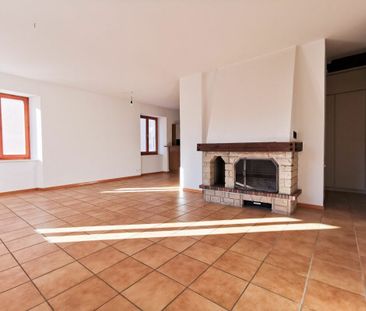 Grand appartement de 4.5 pièces avec cheminée - Photo 1