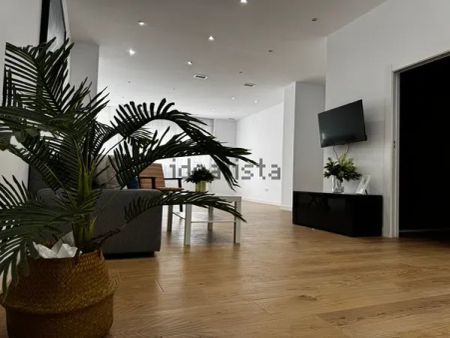 Alquiler de piso en Plaza Virgen del Rocío, 1 - Photo 5