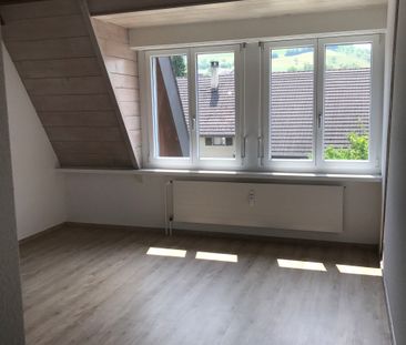 Charmante und zentrale 3.5 Zimmer Wohnung in Magden - Photo 3