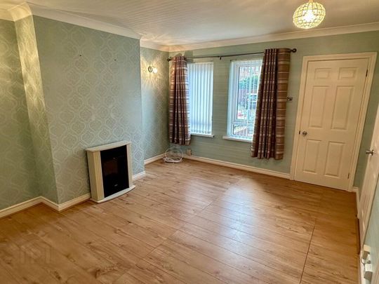 5 Hillside View, Newtownabbey, BT36 6DE - Photo 1