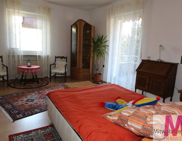 Hochwertig möblierte Wohnung mit großem Südbalkon - Foto 1