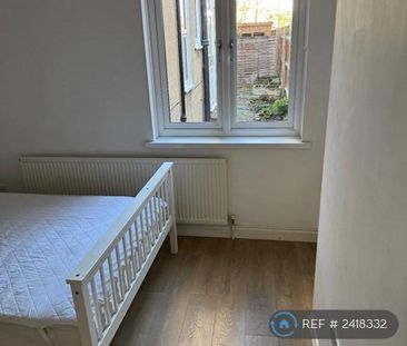 2 bedroom maisonette to rent - Photo 4